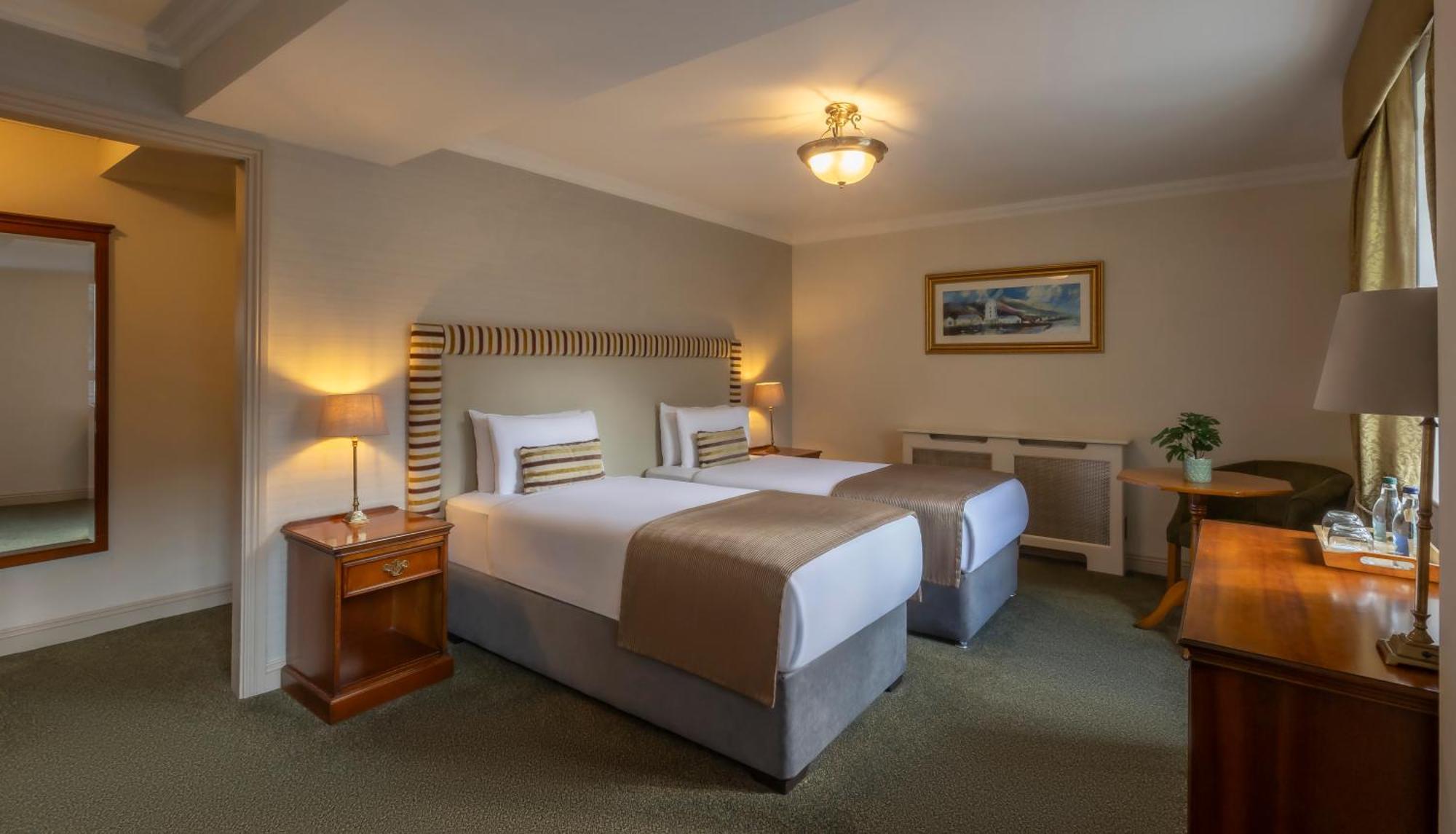 Bracken Court Hotel Balbriggan ภายนอก รูปภาพ
